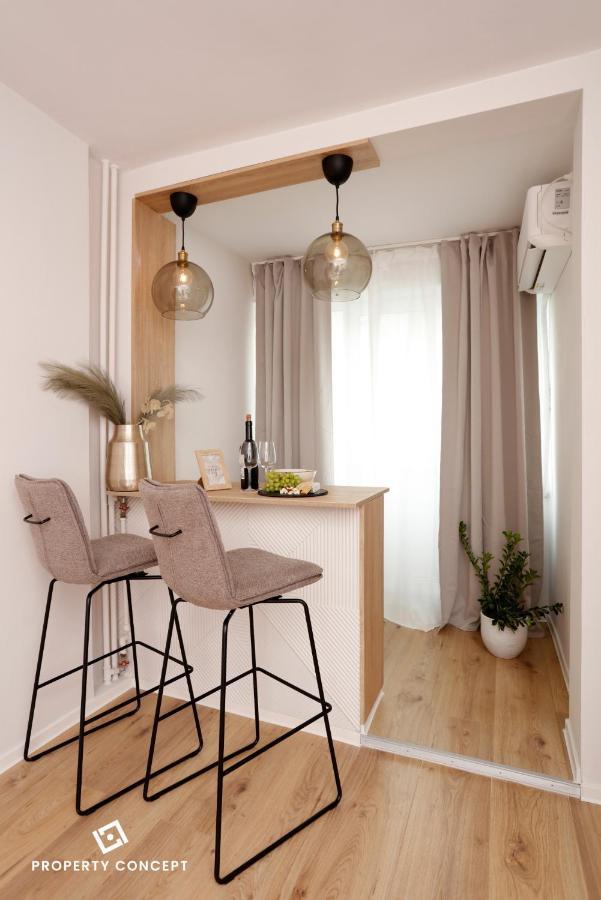 Brand New Lovely Near Metro Station Apartment