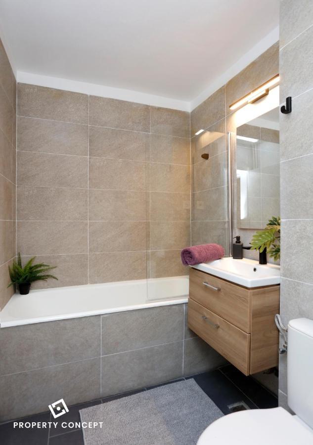 Brand New Lovely Near Metro Station * Bucharest