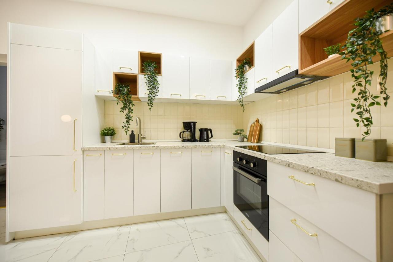 Near Cismigiu - Where Style Meets Convenience Apartment Bucharest