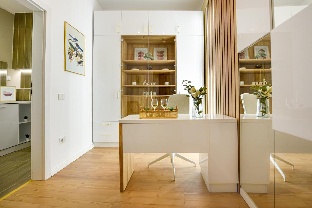 Near Cismigiu - Where Style Meets Convenience