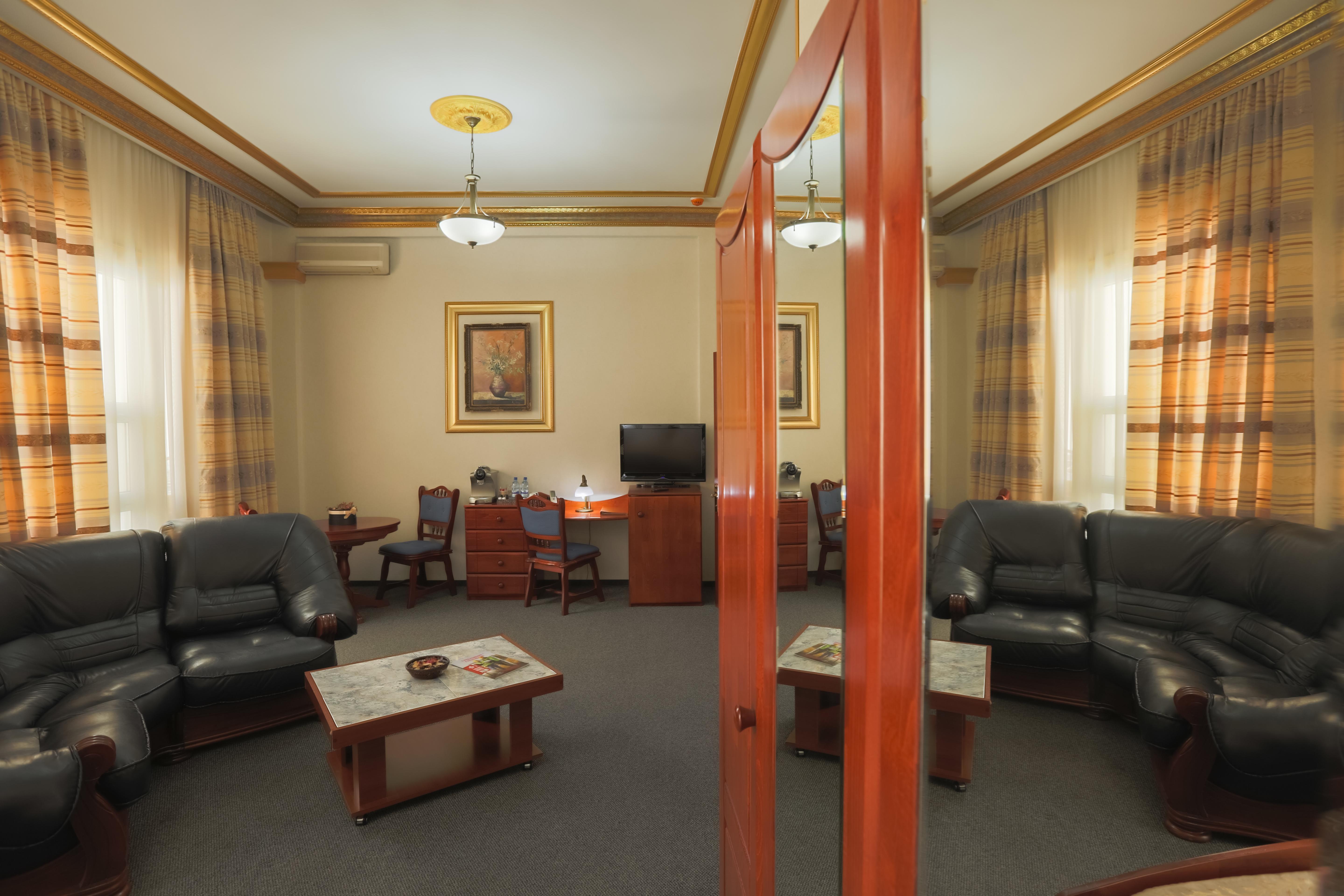 Comfort 4* Bucharest