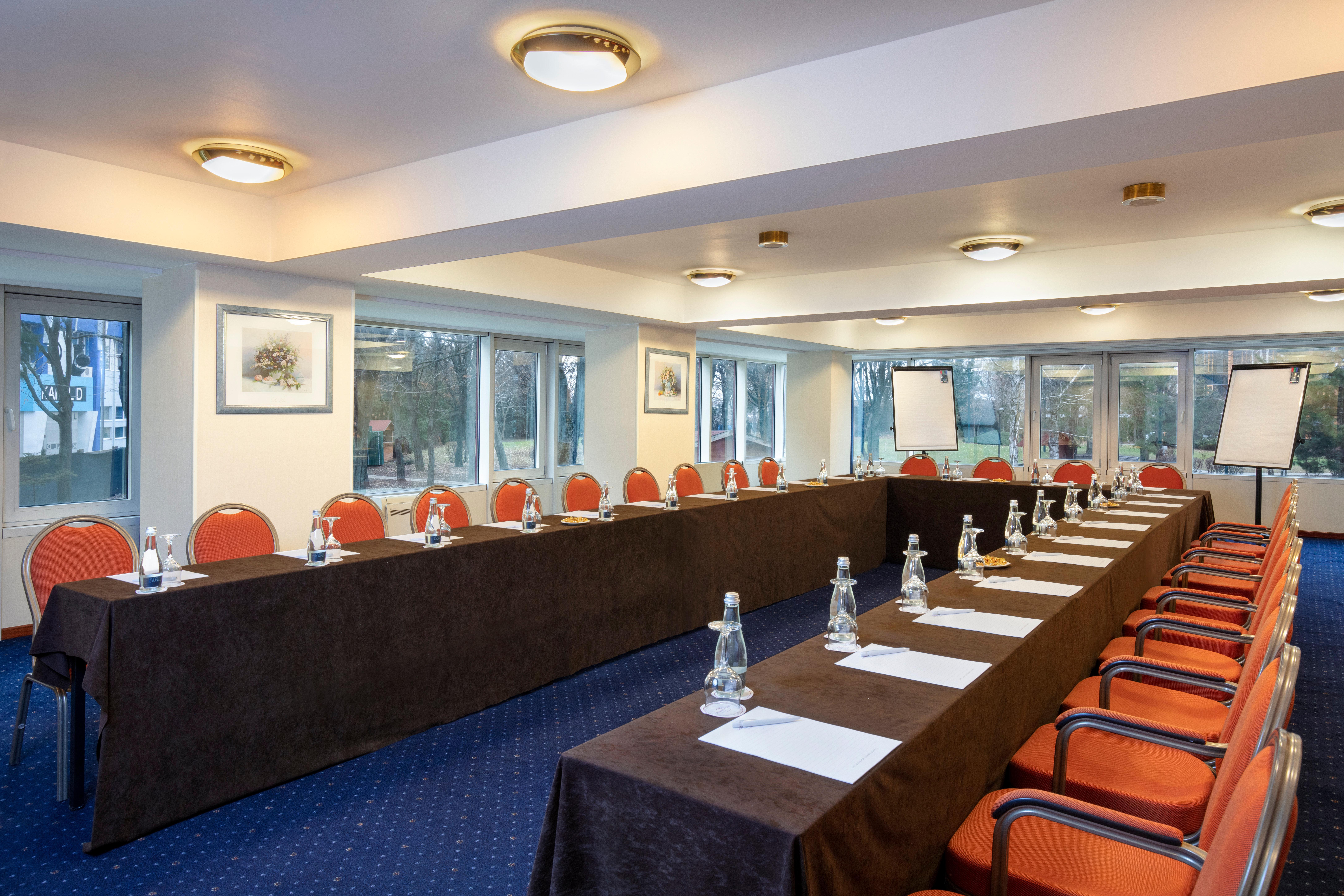 Crowne Plaza By Ihg Bucharest