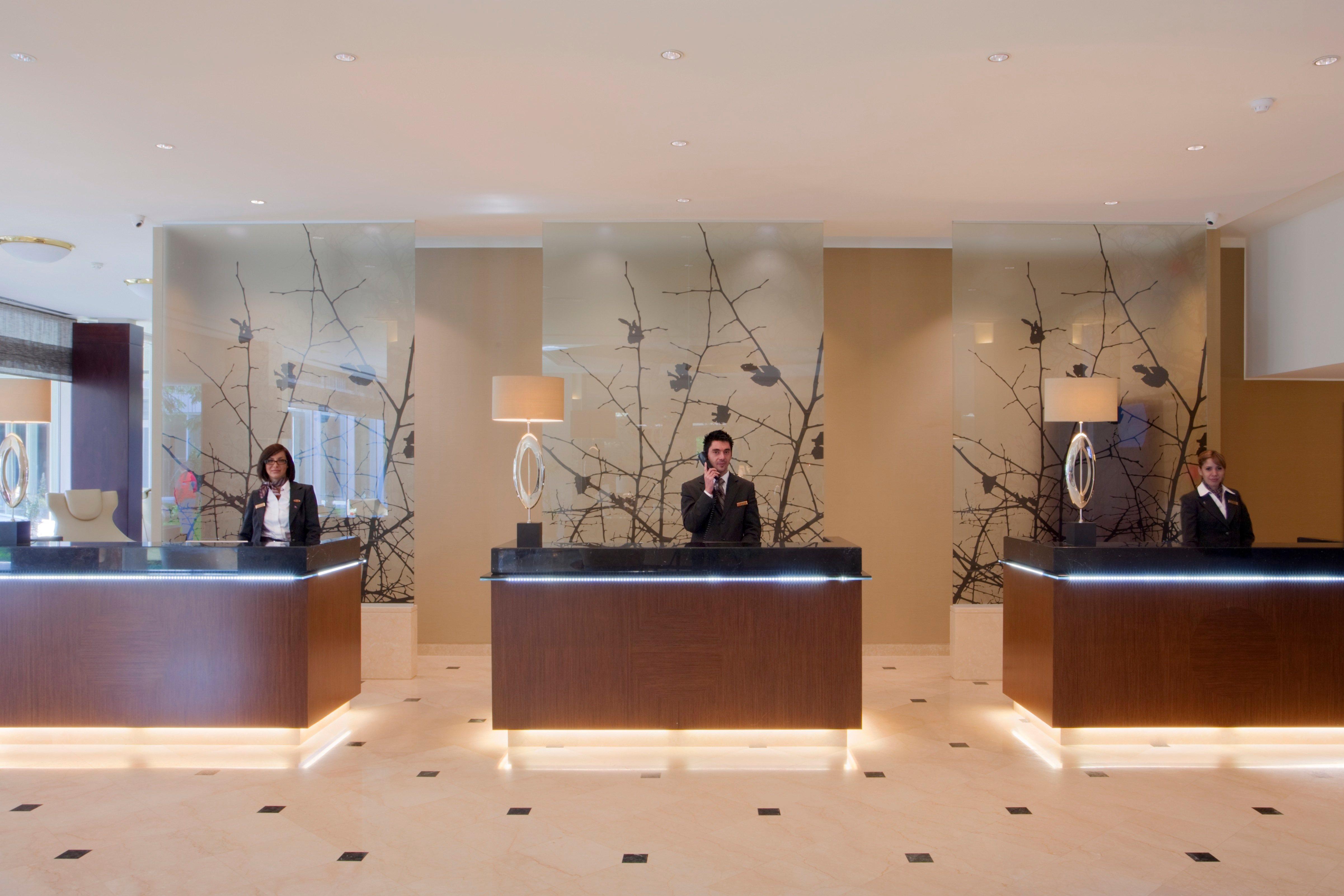 Crowne Plaza By Ihg