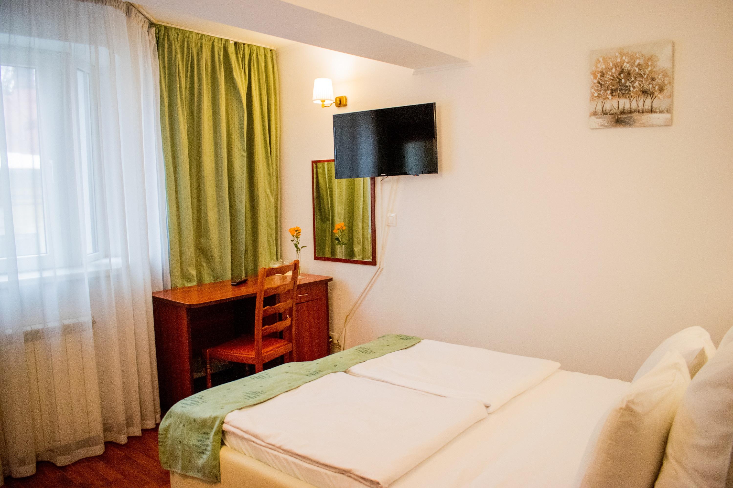 Atrium City Center 4*