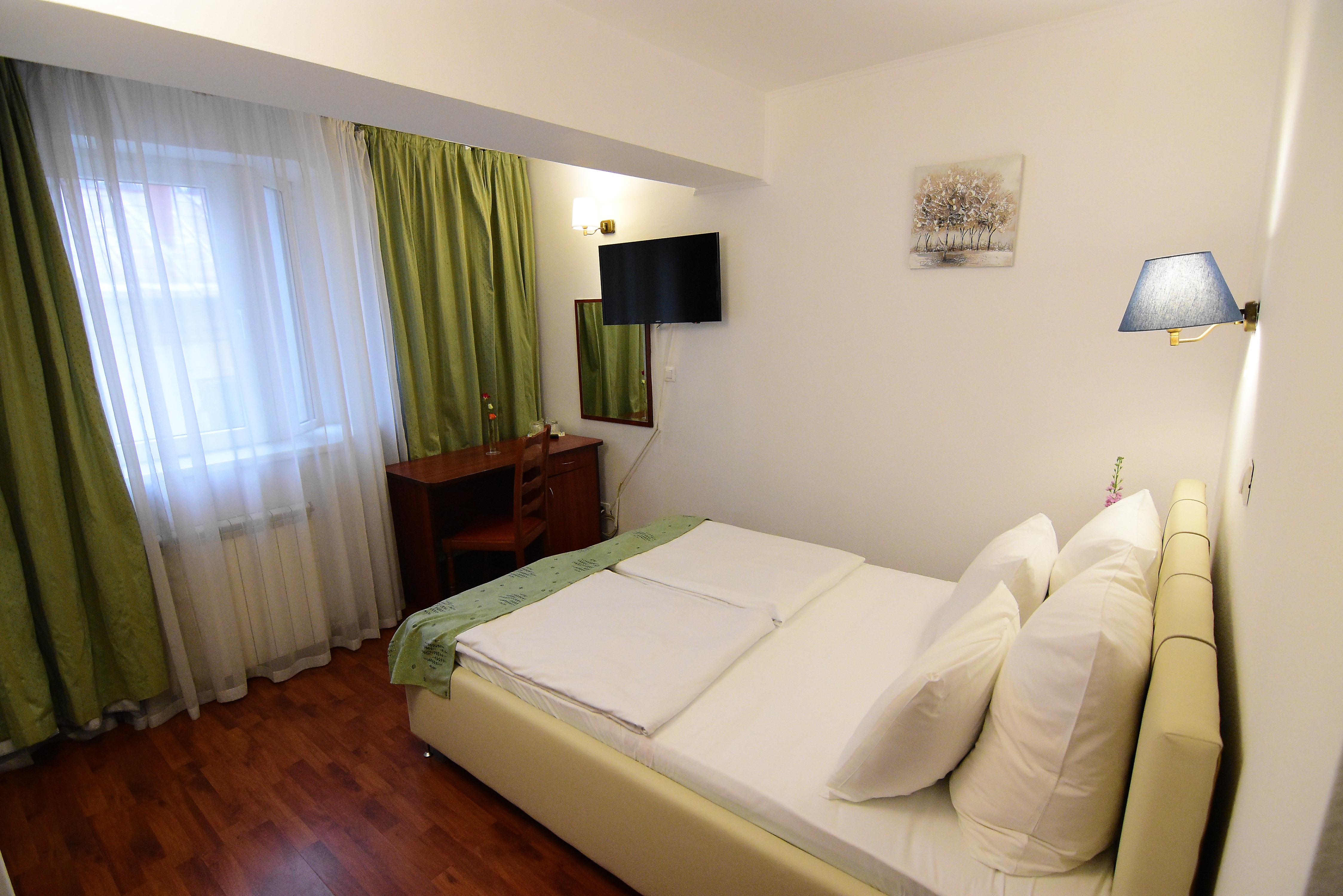 Atrium City Center Hotel 4*