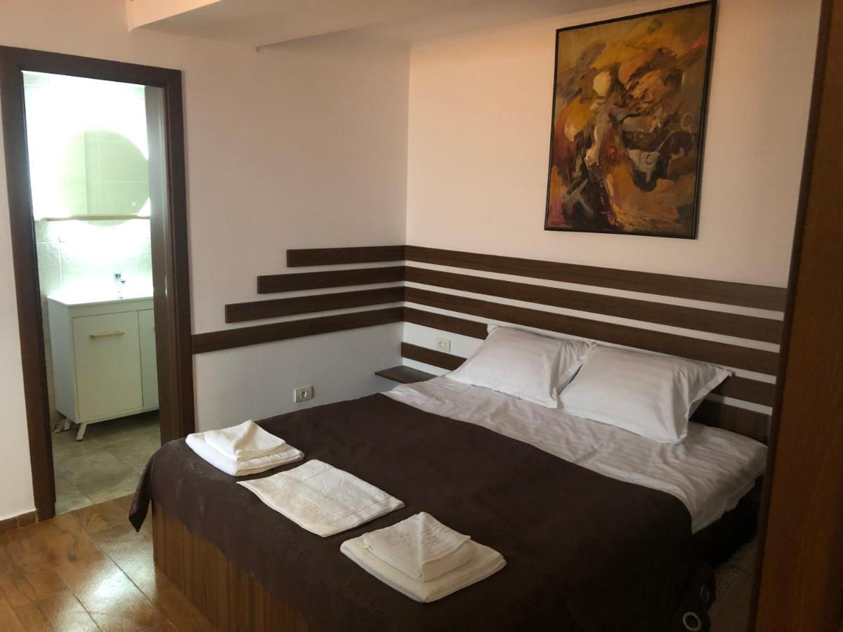 Apartamento 2 La Casa - Bucareste