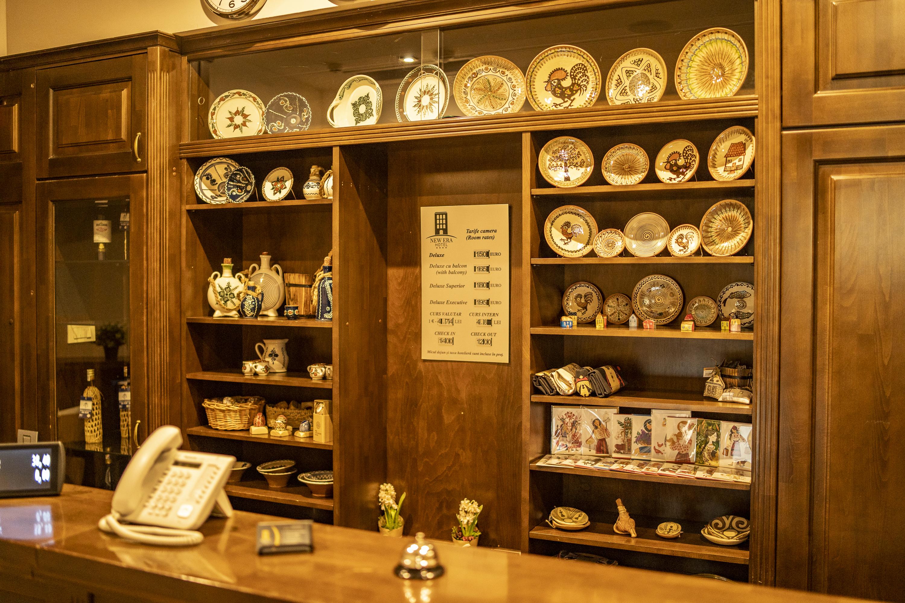 New Era Old Town Parking With Fee Nearby Hotel 4*