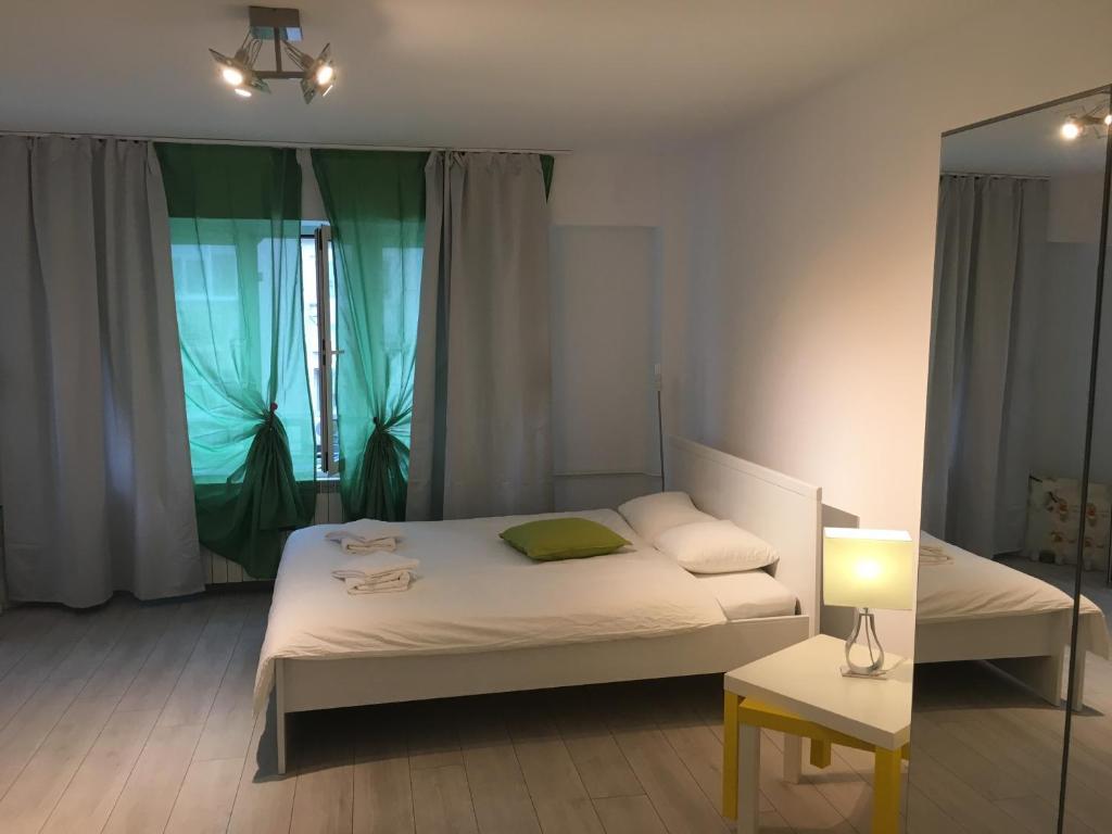 New 1 Bucharest