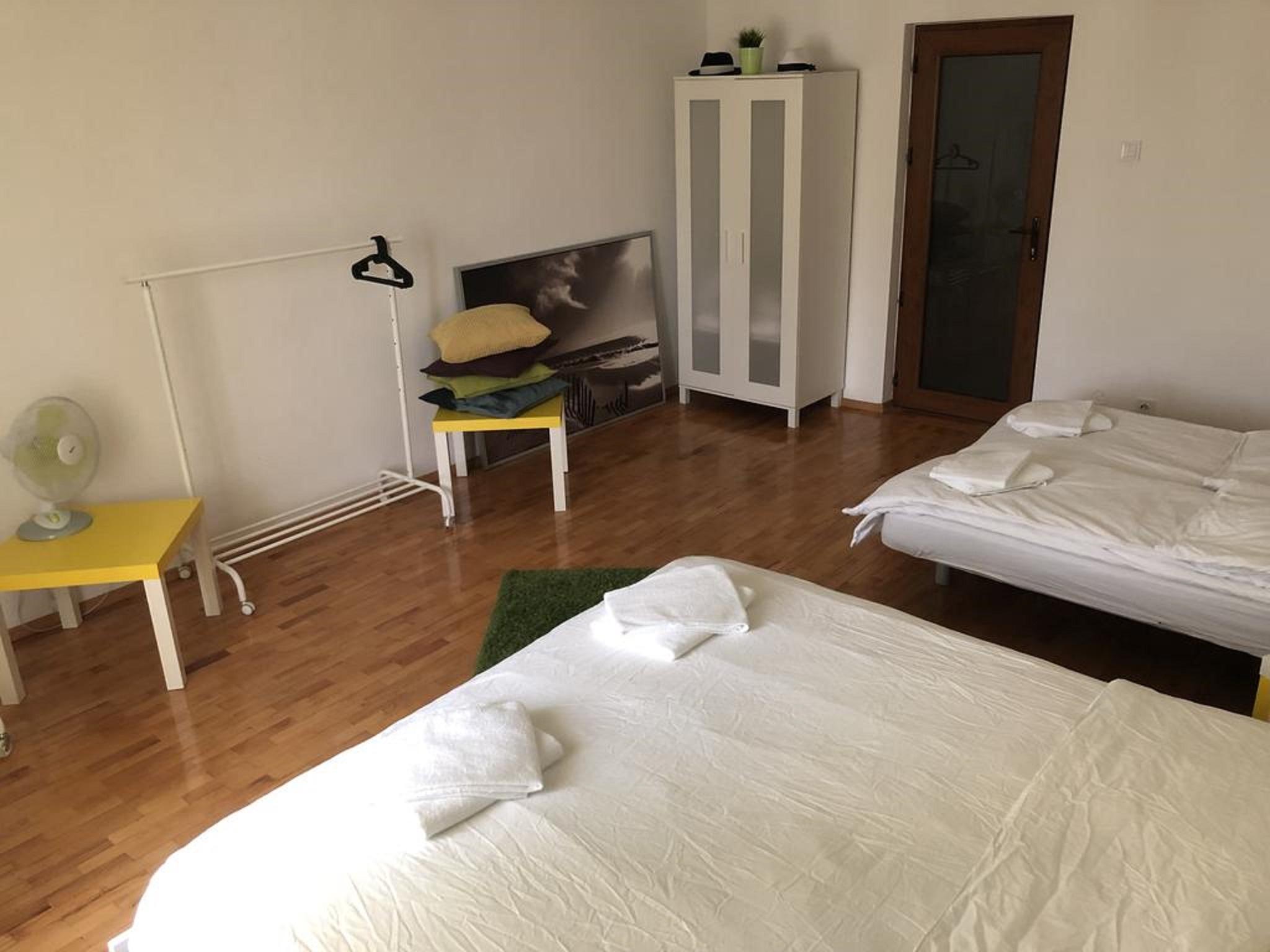 Apartament Hats By