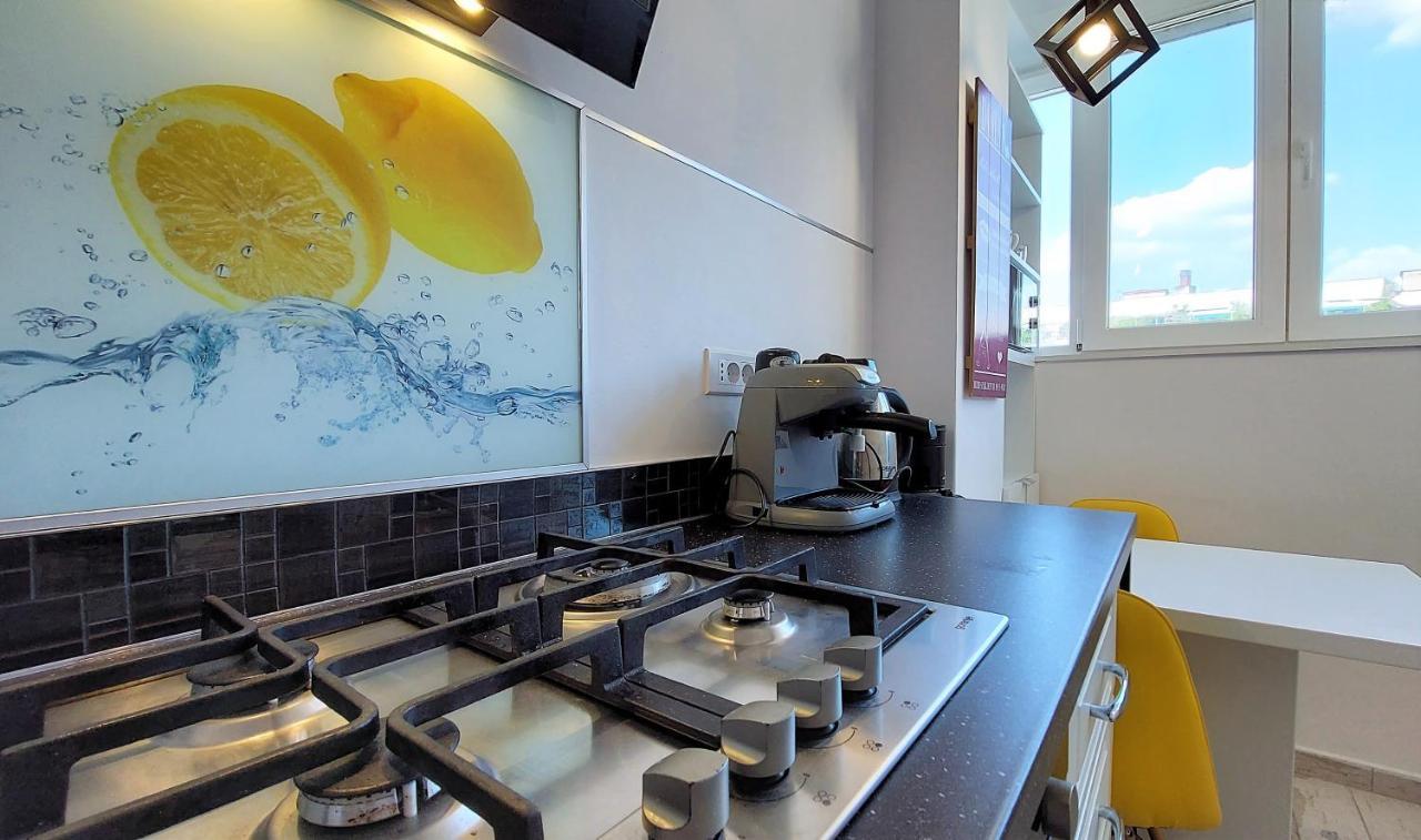 Sweet Lemons 1bd Amazing View Old Town Bucureşti