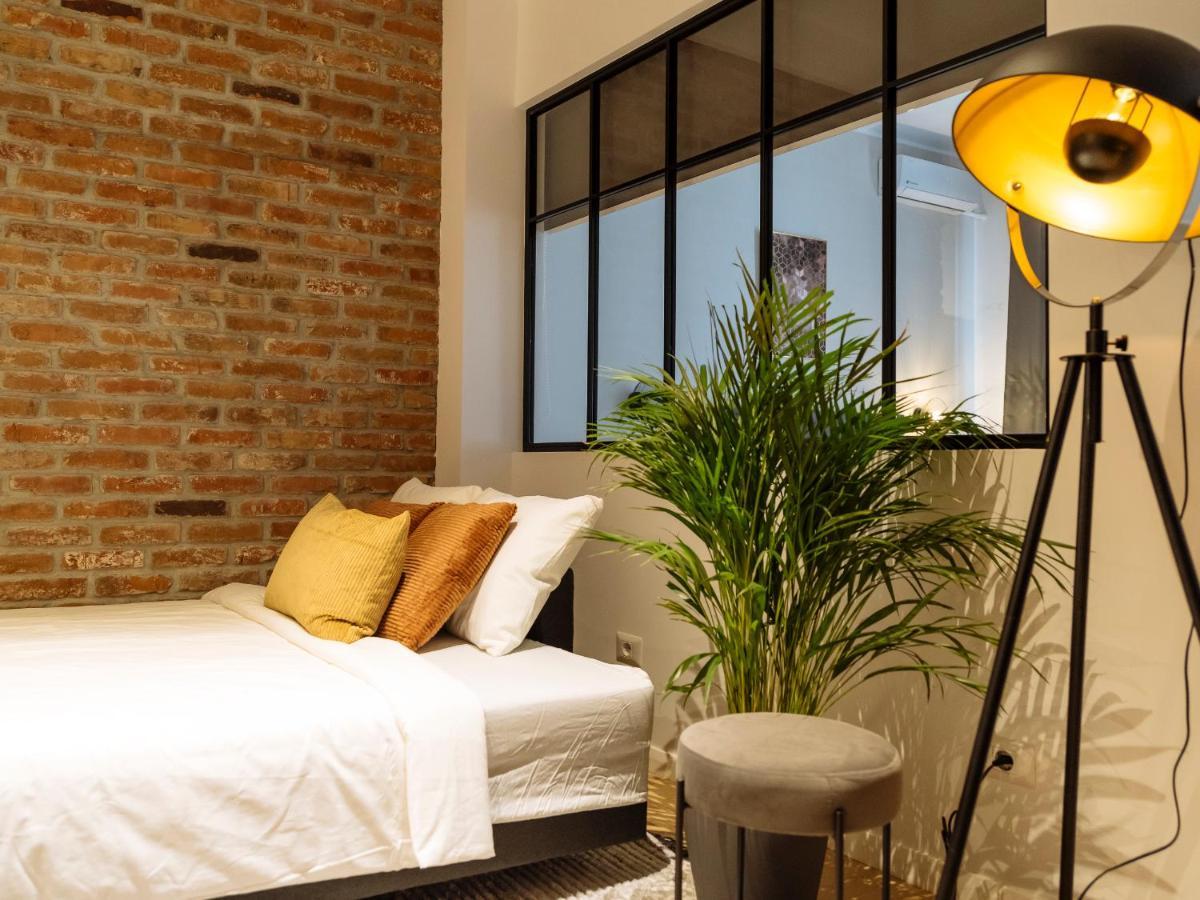 Bright 3br Flat - Location - View Balcony Bucharest