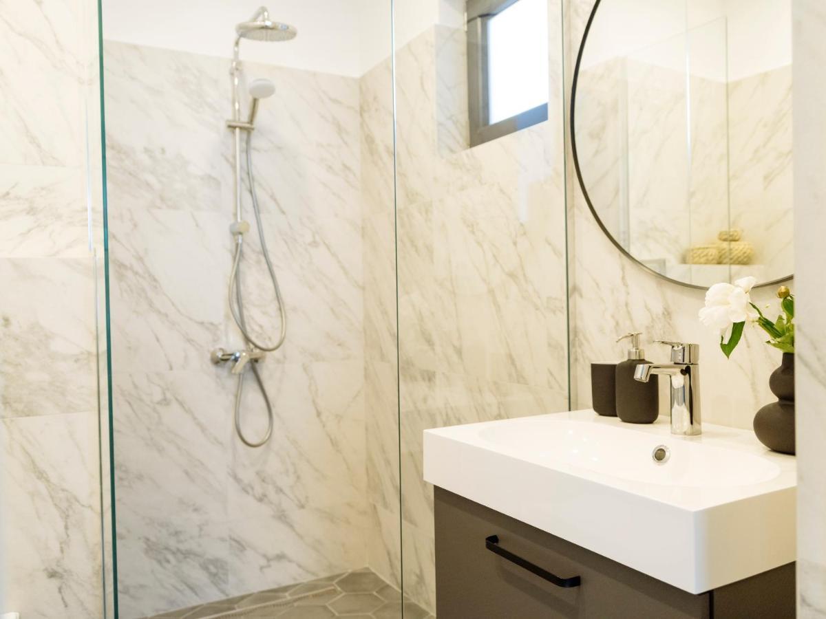 Sunny 3br Midtown Flat - Amazing View Balcony