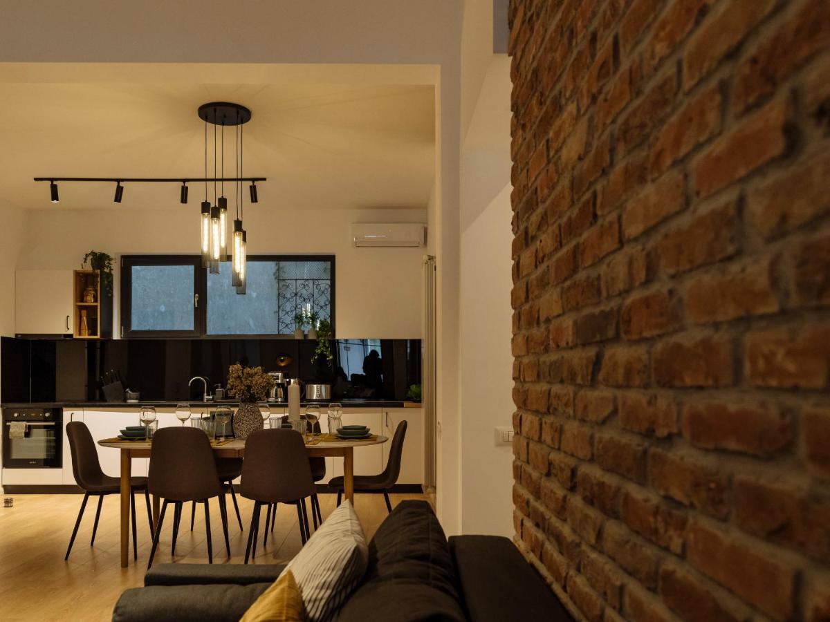 Bright 3br Flat - Location - View Balcony Bucharest