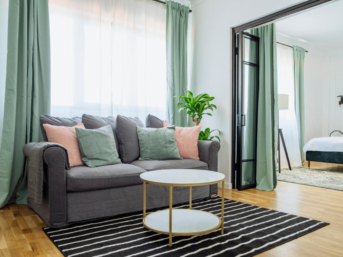Sunny 3br Midtown Flat - Amazing View Balcony Apartment Bucharest