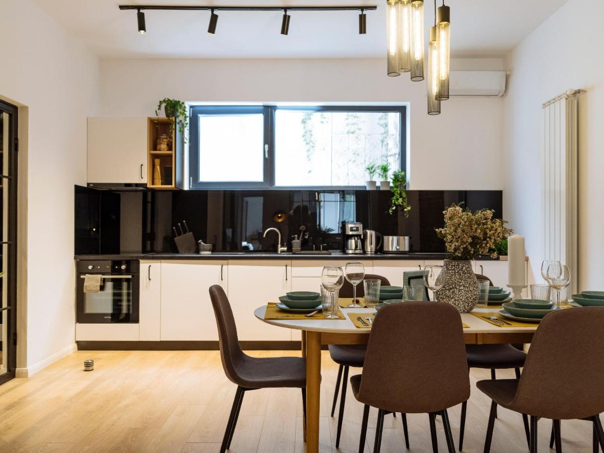 Bright 3br Flat - Location - View Balcony * Bucharest