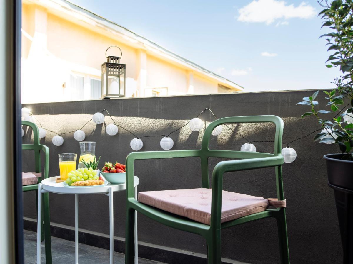 Sunny 3br Midtown Flat - Amazing View Balcony Apartment