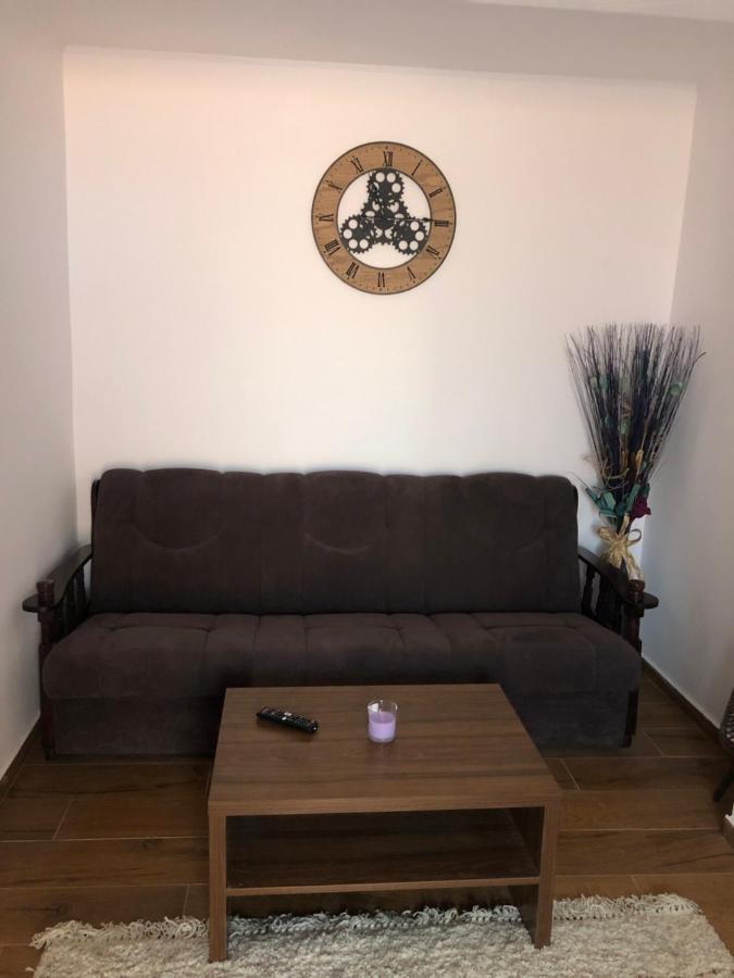2 La Casa - Bucareste
