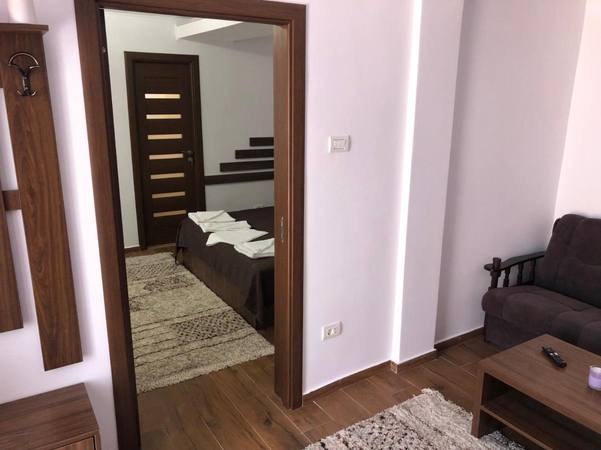 2 La Casa - * Bucareste