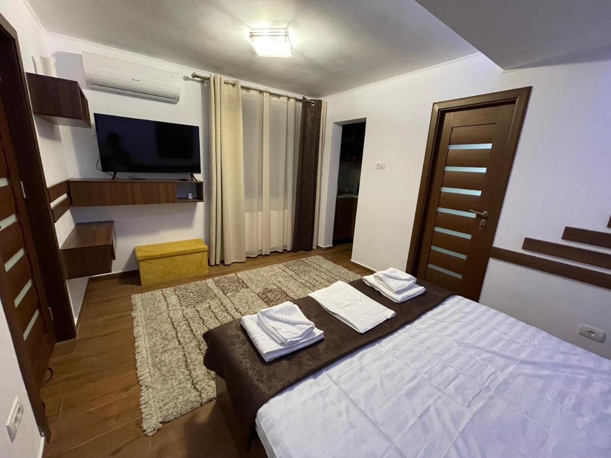 2 La Casa -