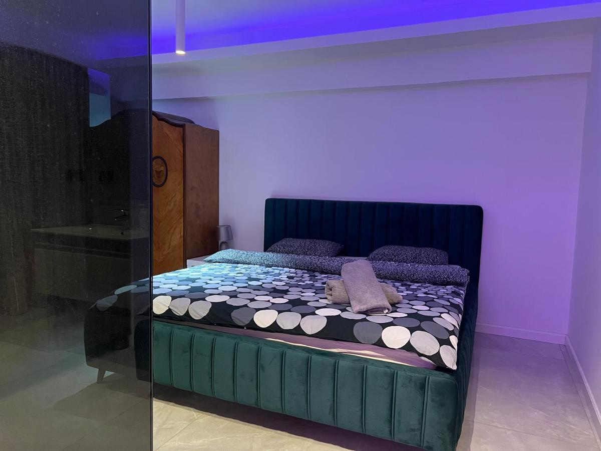 Apartment Penthouse Complex 5 Bucharest