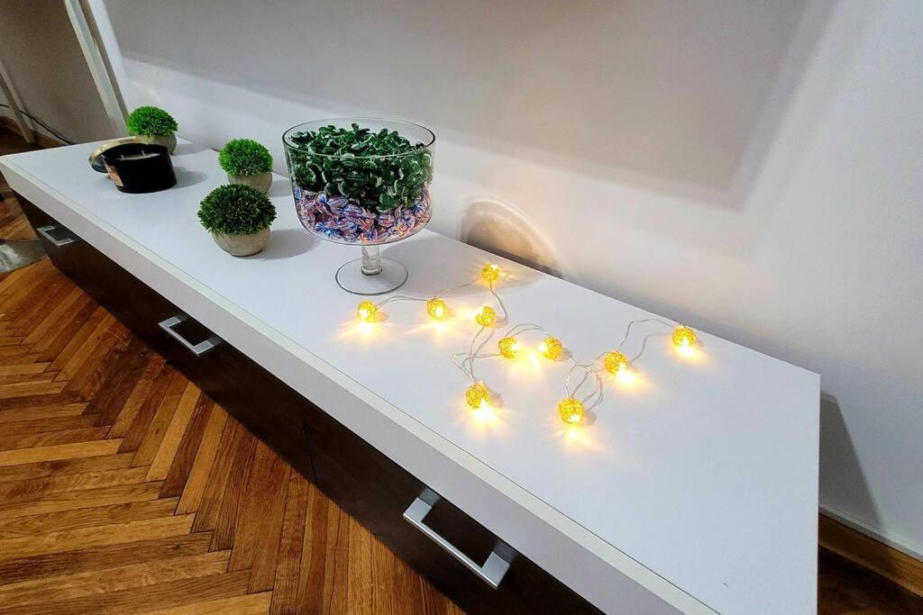 Apartment Luxury Studio With Hot Tub In The Old Town