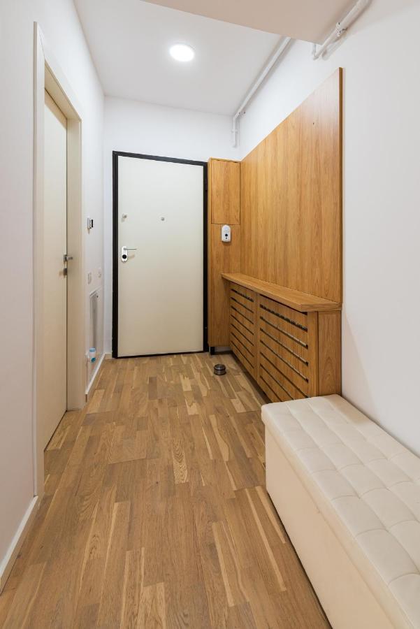 Apartment Sara - Stylish With Balcony Near Piata Obor *