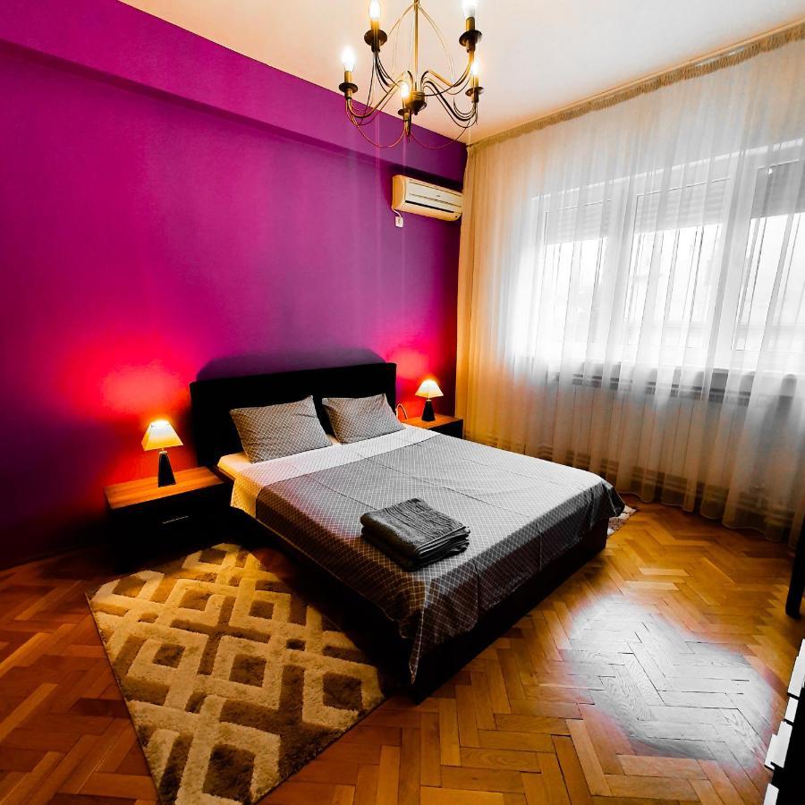 Center * Bucureşti