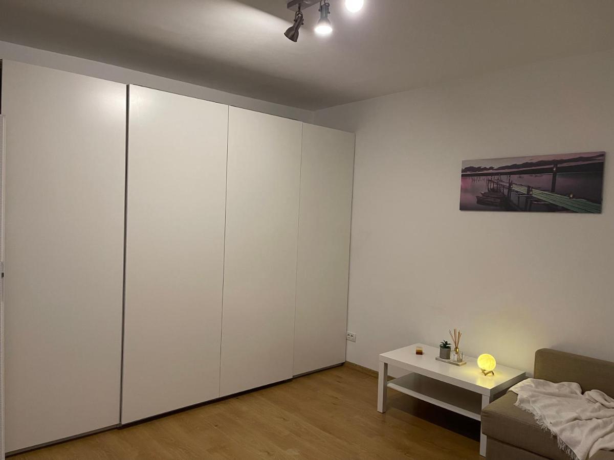 Gold Luxury Close To Presidential Palace Apartment Bucharest