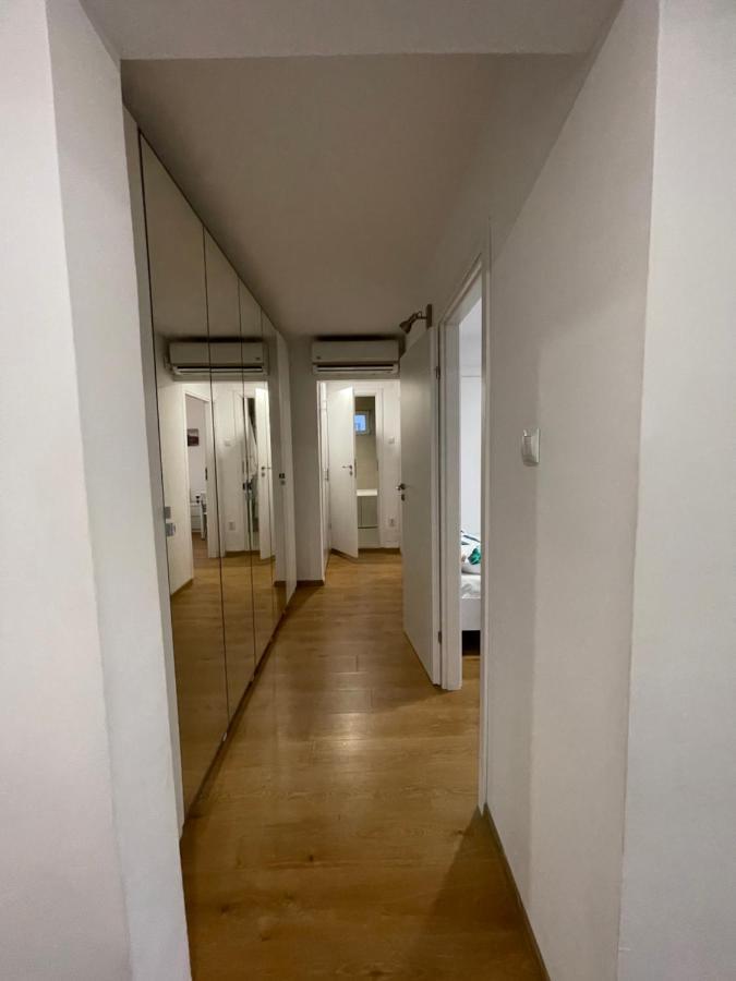 Apartament Zeus Apartament Close To Presidencial Palace