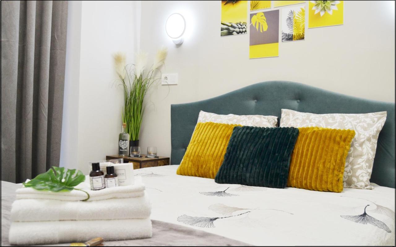 Apartament Sunshine - New & Quiet 1br Apt, Business Area, Close To Airport, Highway A3, Subway Bucureşti