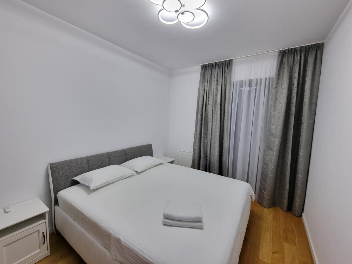 Apartment Aviatiei Park Luxury In Bucharest