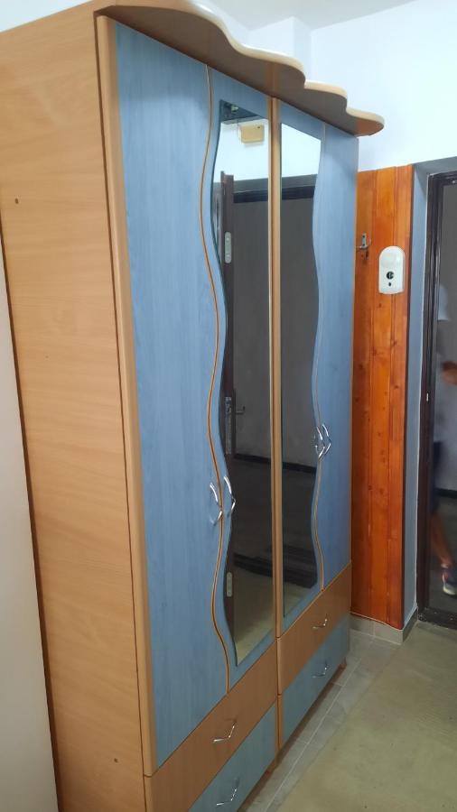 Lovely 1 Bedroom With Free Street Parking