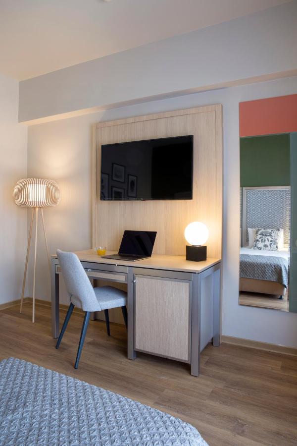 Central Hotel, Trademark Collection By Wyndham 4*