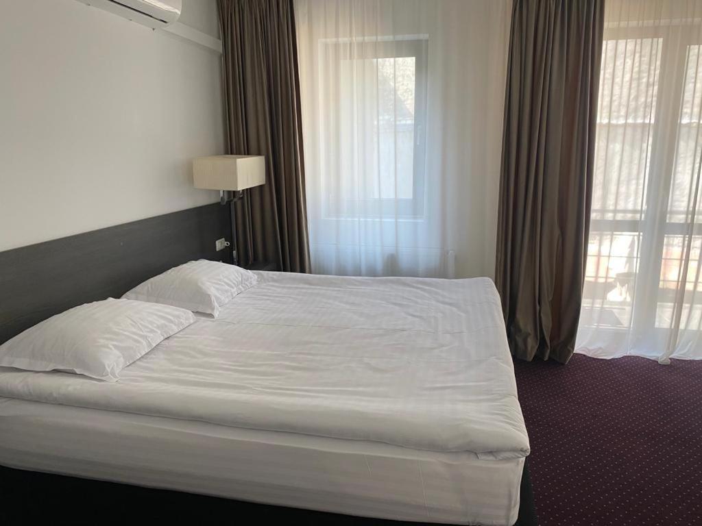 Urban 7 * Bucharest