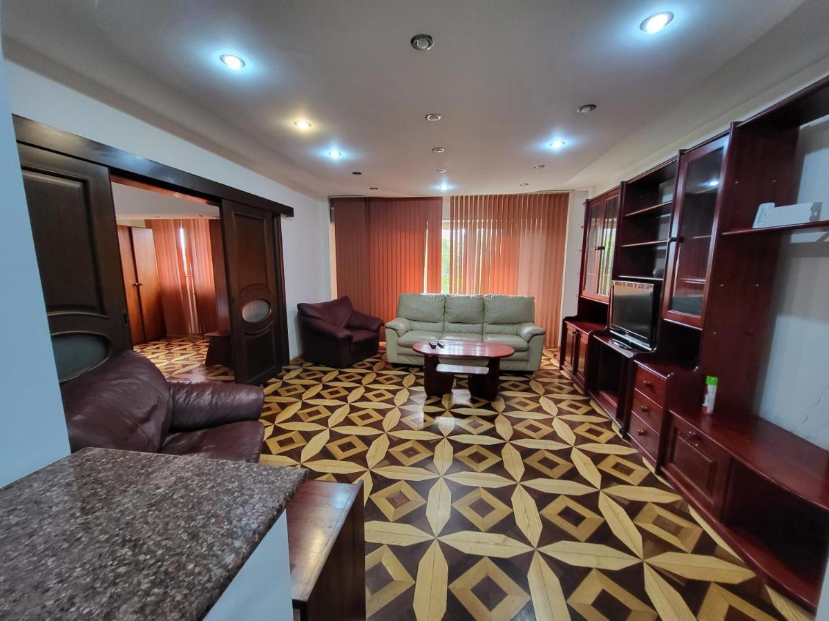 2 Bedrooms Arena Nationala Apartment *