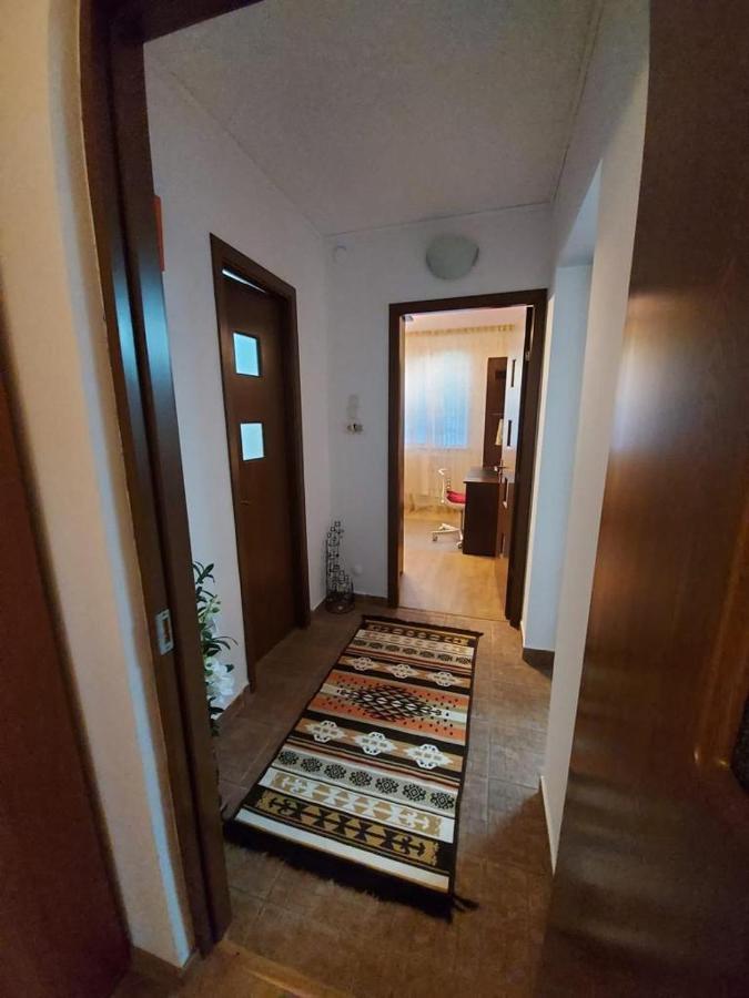 Apartament 3 Camere, Dotat Cu Toate Utilitatile Bucharest
