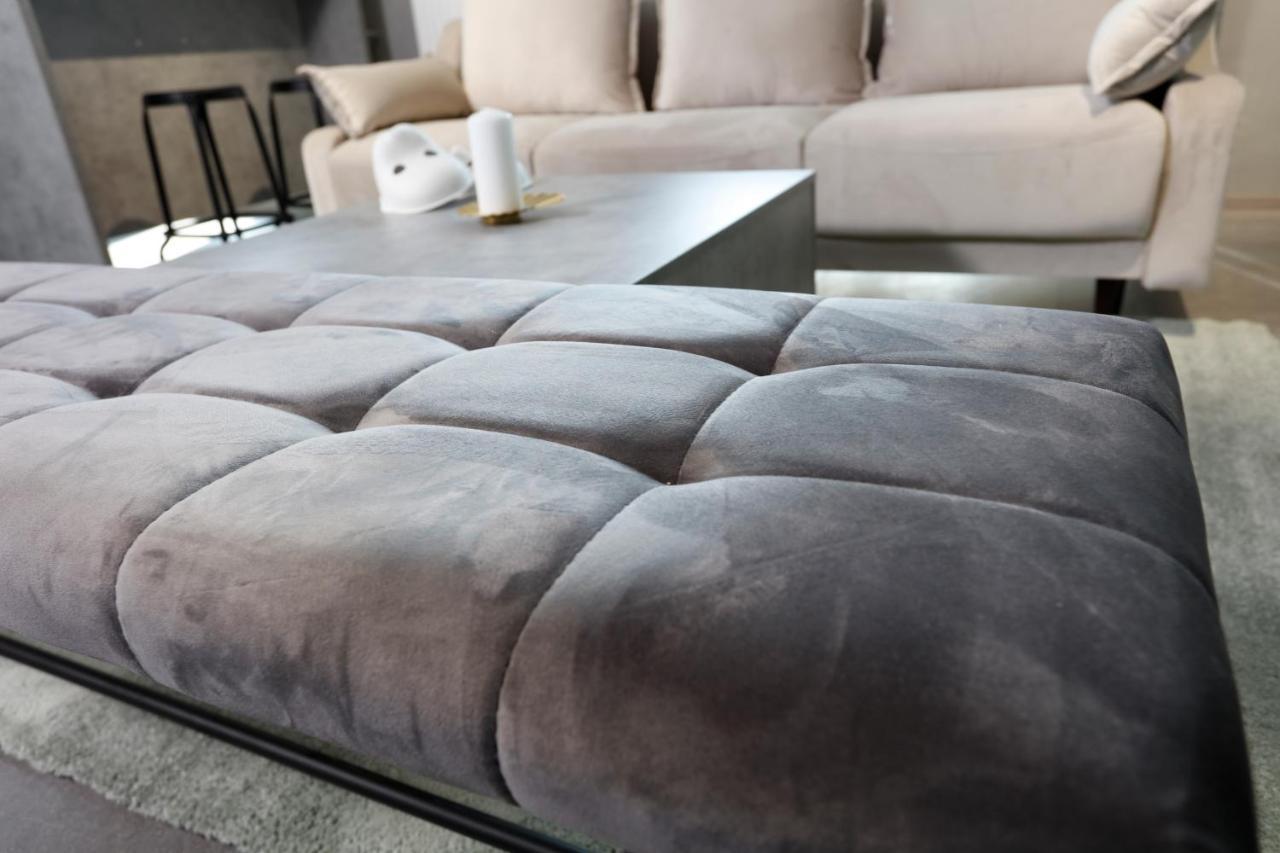 Lovely Industrial Studio With Netflix Bucareste