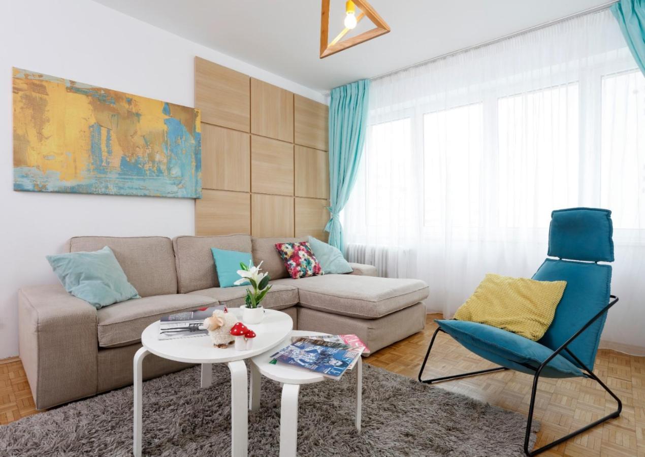Apartment Lovely 2 Bedroom Near Old Town Bucharest