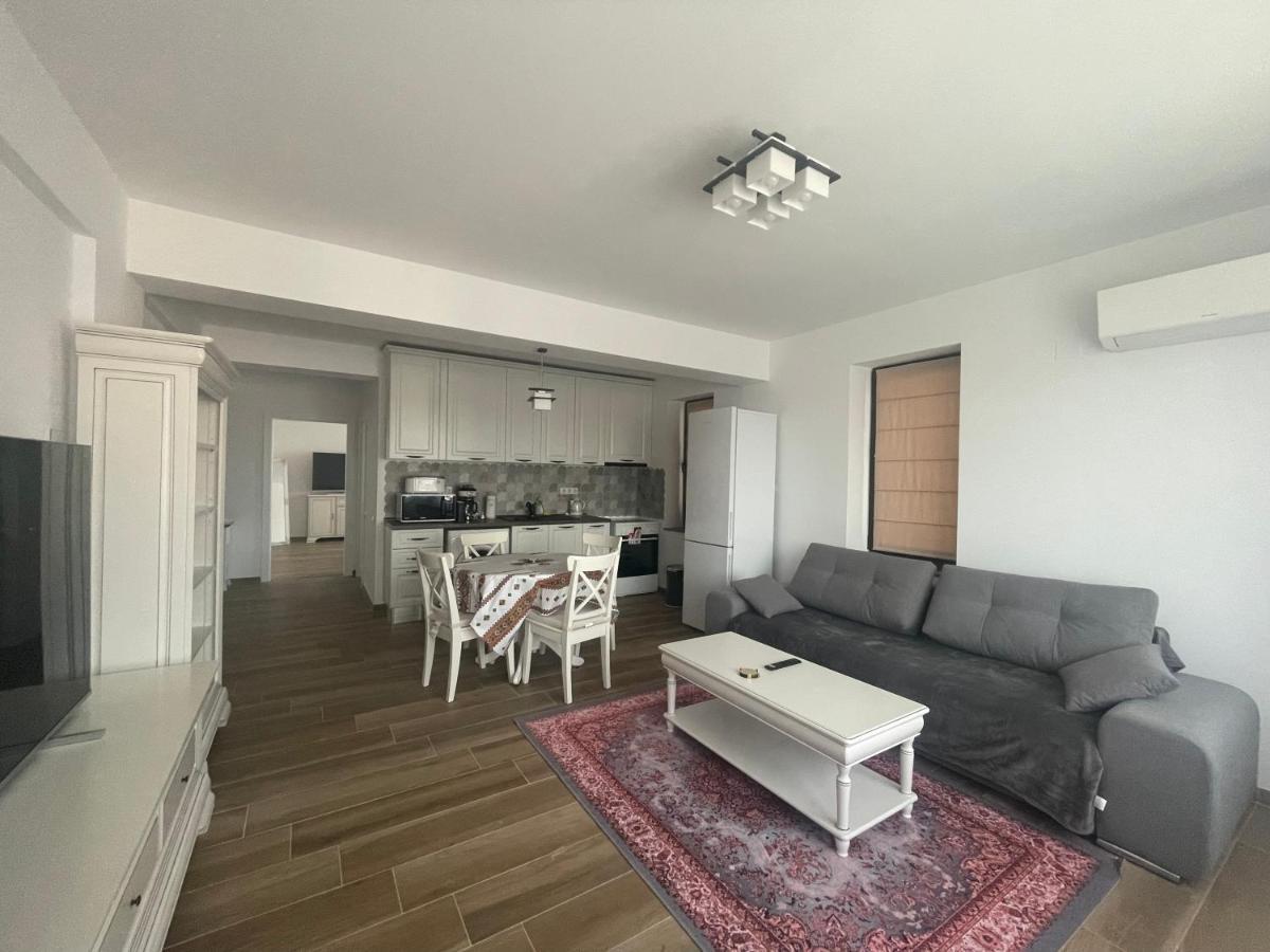 Aparthotel Iarca *