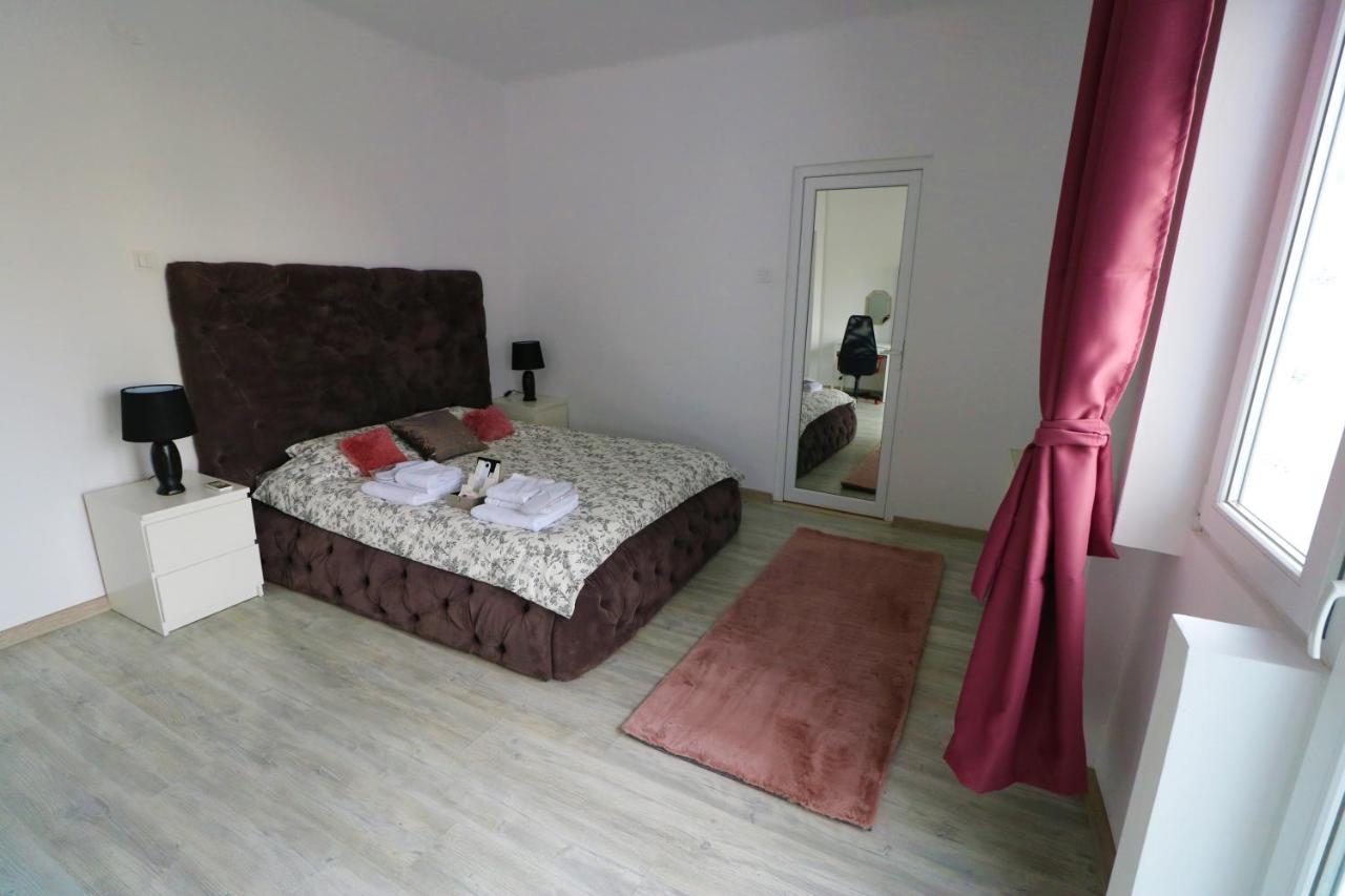 Apartament Athenee Palace - Panoramic View Terrace & Balcony - Free Minibar