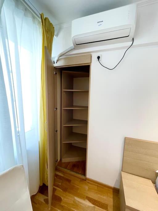 Boutique In The Center Apartment Bucharest