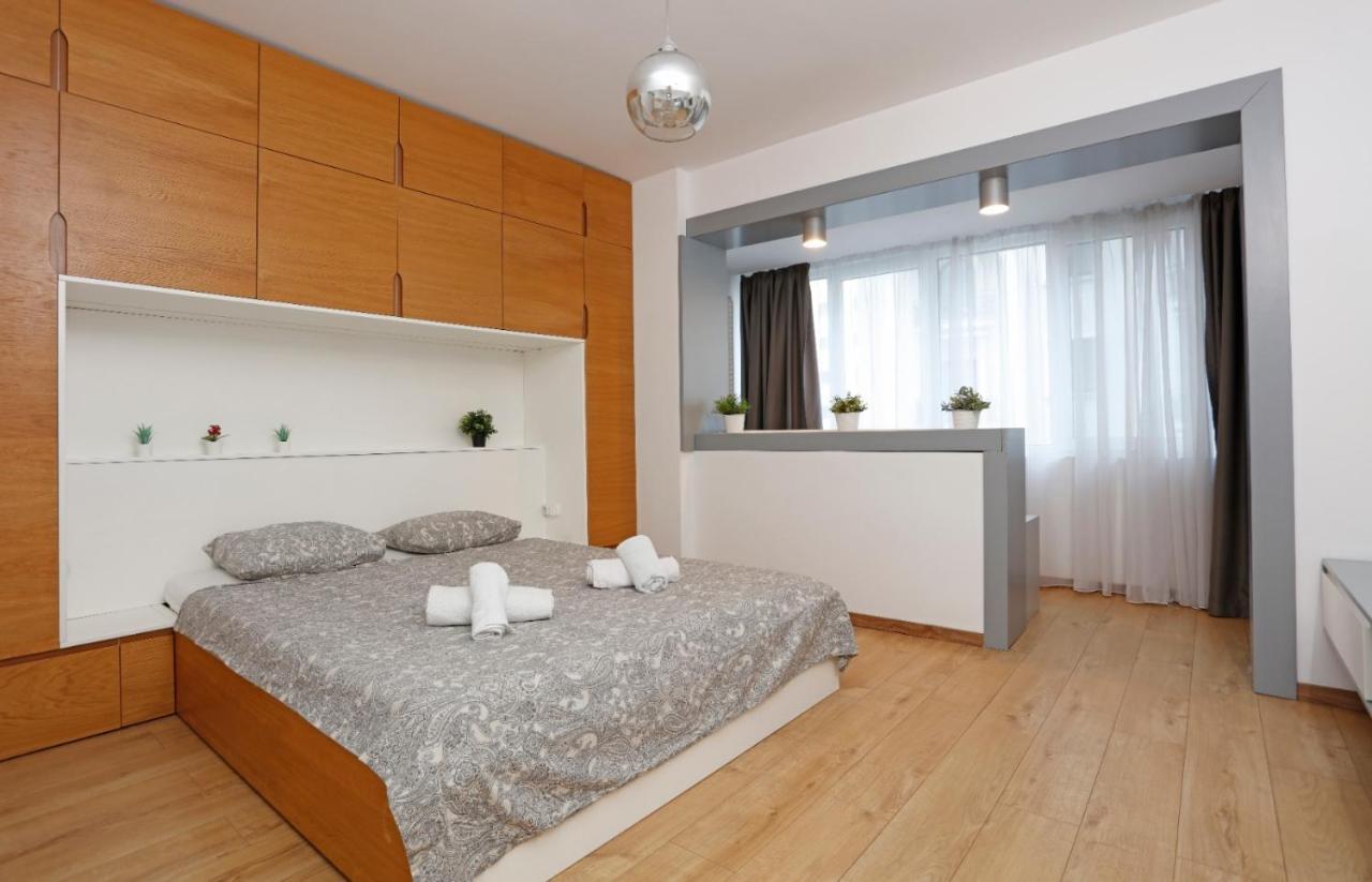 Platinum With 2 Bedrooms *