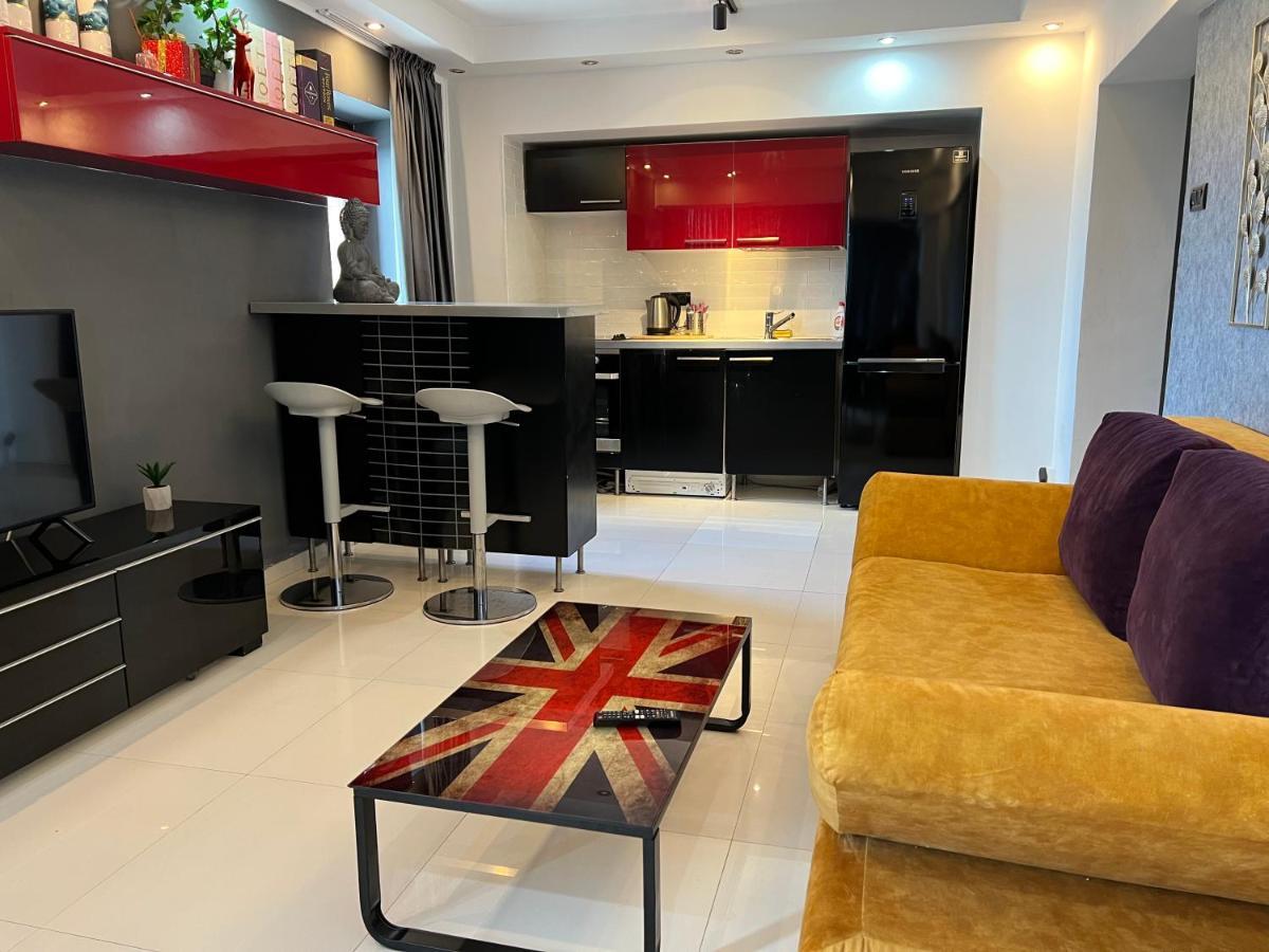 Apartment Penthouse Complex 5 *