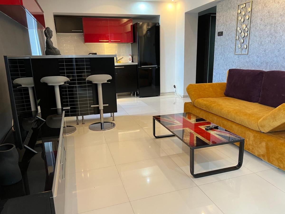Penthouse Complex 5 Apartment