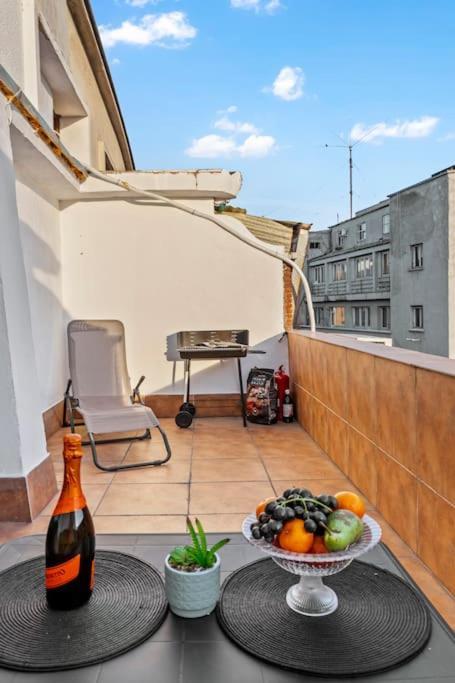 Central Penthouse Studio With Bbq & Jacuzzi Apartament Bucureşti