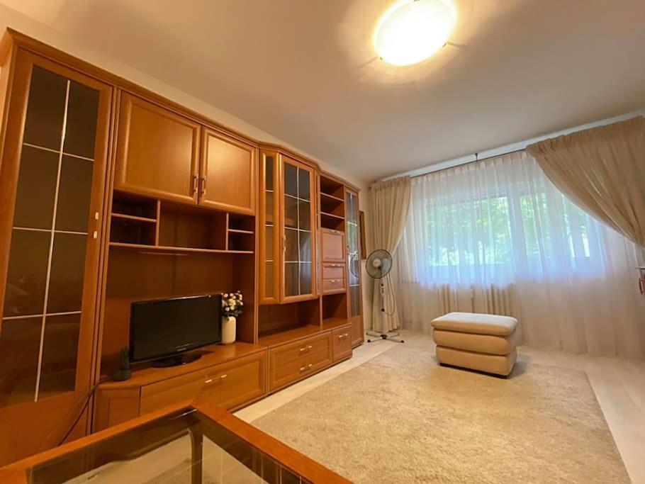Lovely & Quiet 1-bedroom With Free Parking *