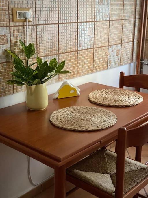 Apartament Lovely & Quiet 1-bedroom With Free Parking