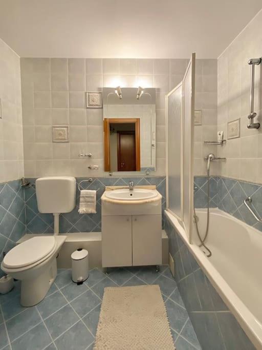 Apartament Lovely & Quiet 1-bedroom With Free Parking *