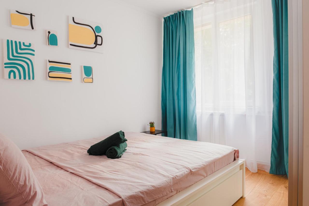 Cozy Ultracentral Universitate Square Apartment