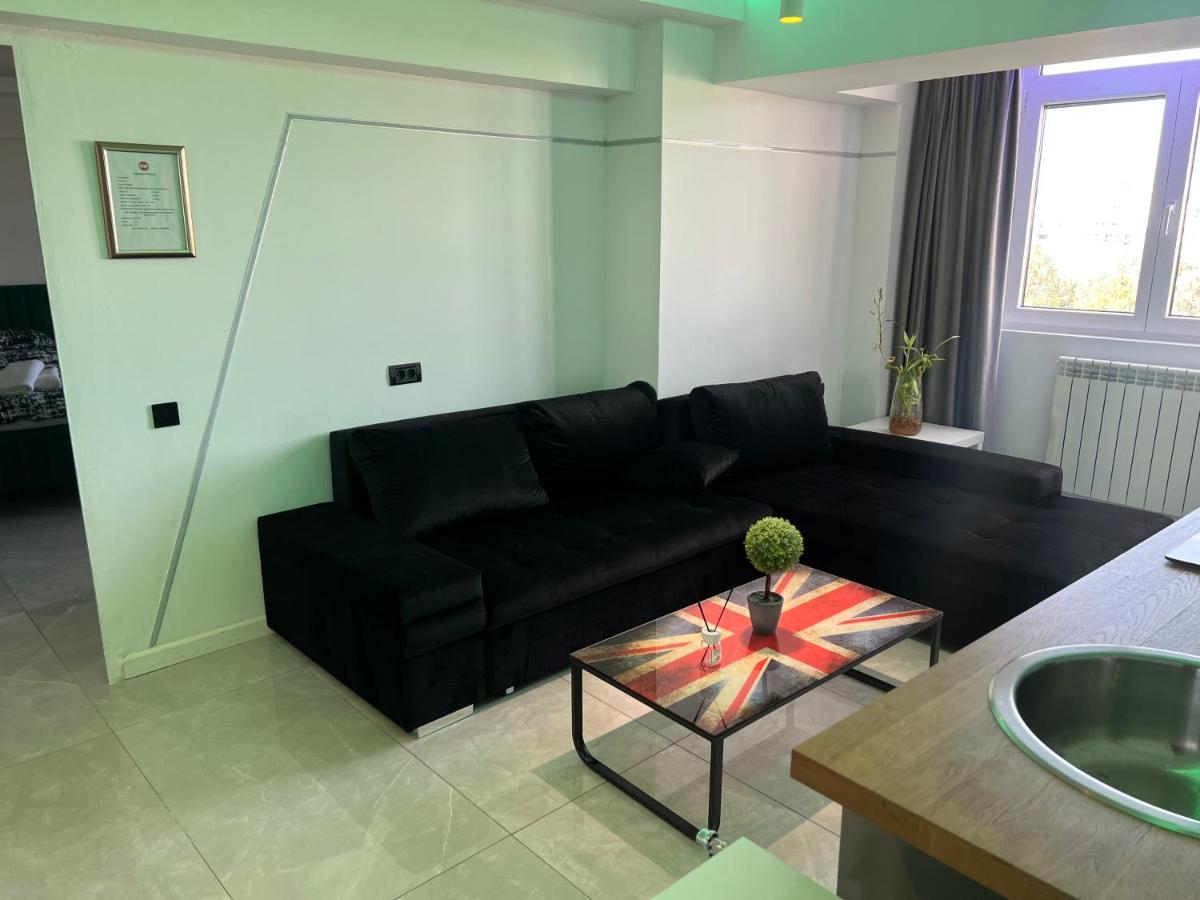 Penthouse Complex 5 *